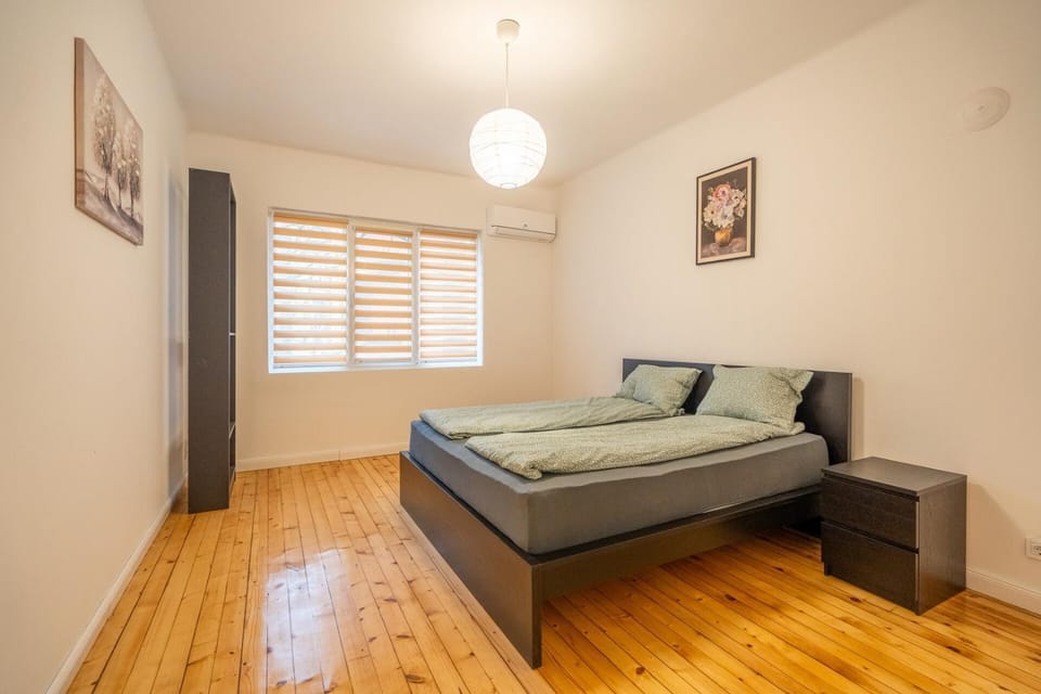 Simple & Spacious 2 BDR in Prime Location Apartment in Sofia