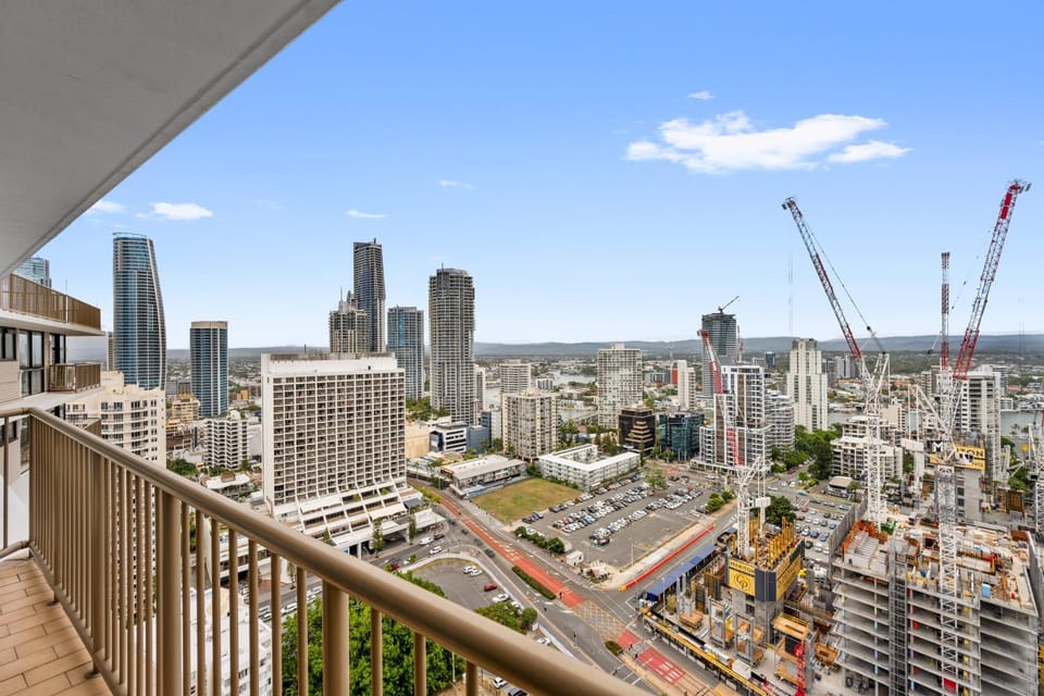 Balcony/Terrace, City view