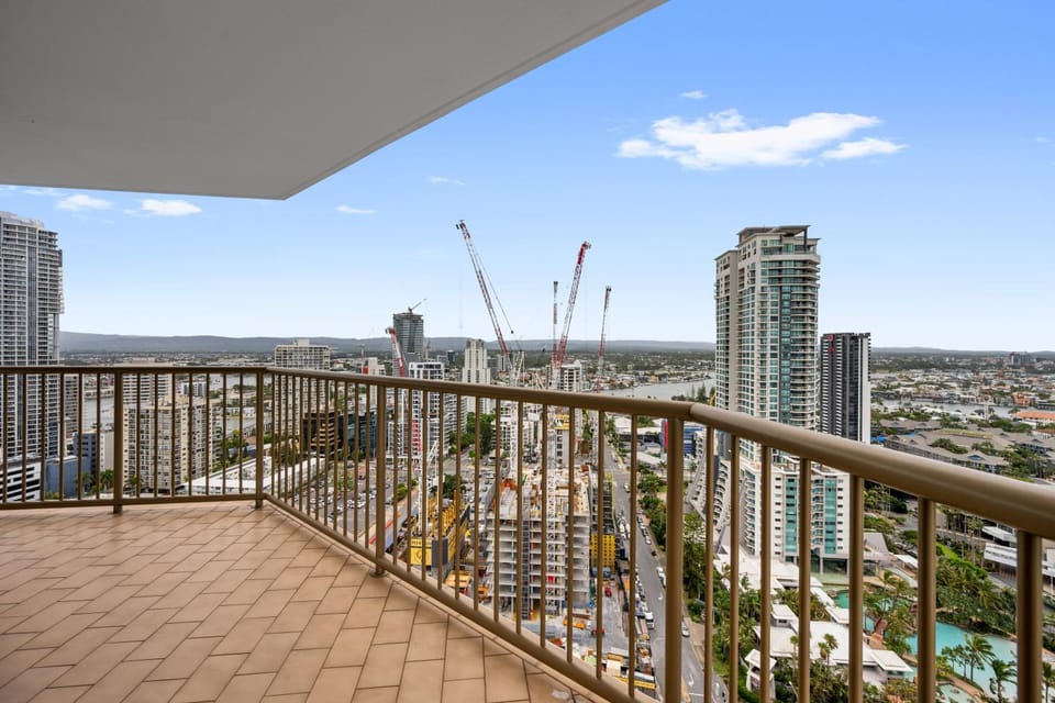 Balcony/Terrace, City view