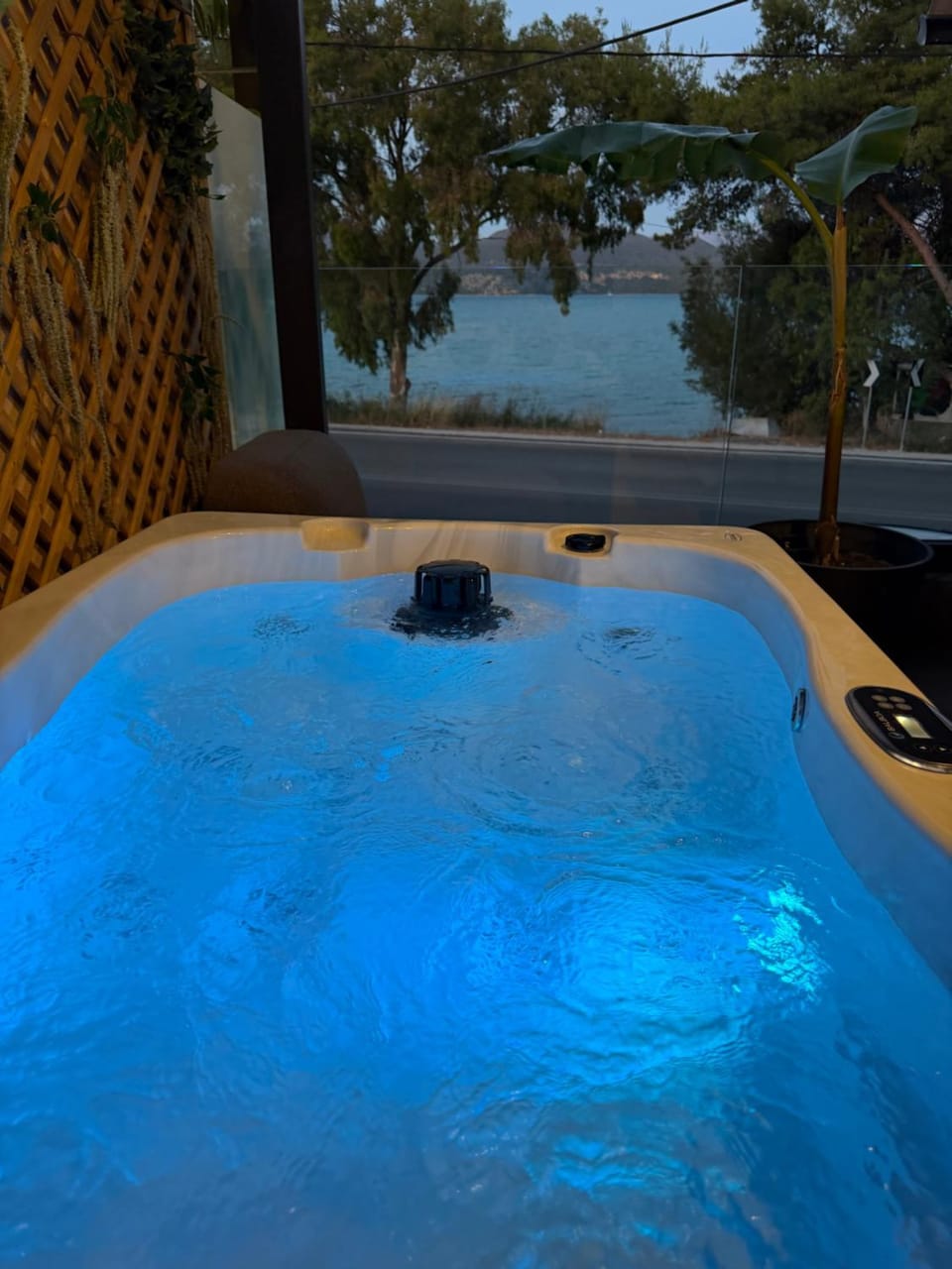 Natural landscape, Hot Tub