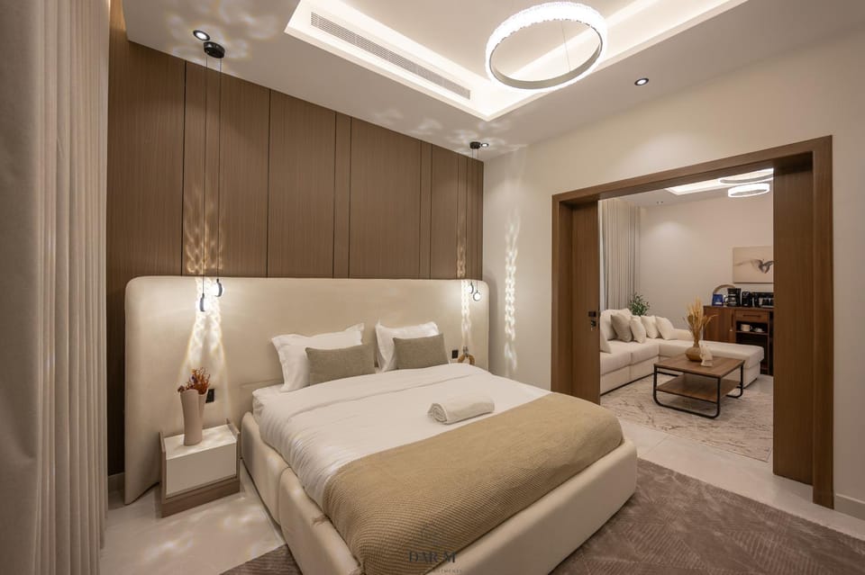 Modern Luxury 1BR 75 Smart TV Smart Self Check-in Apartment in Jeddah