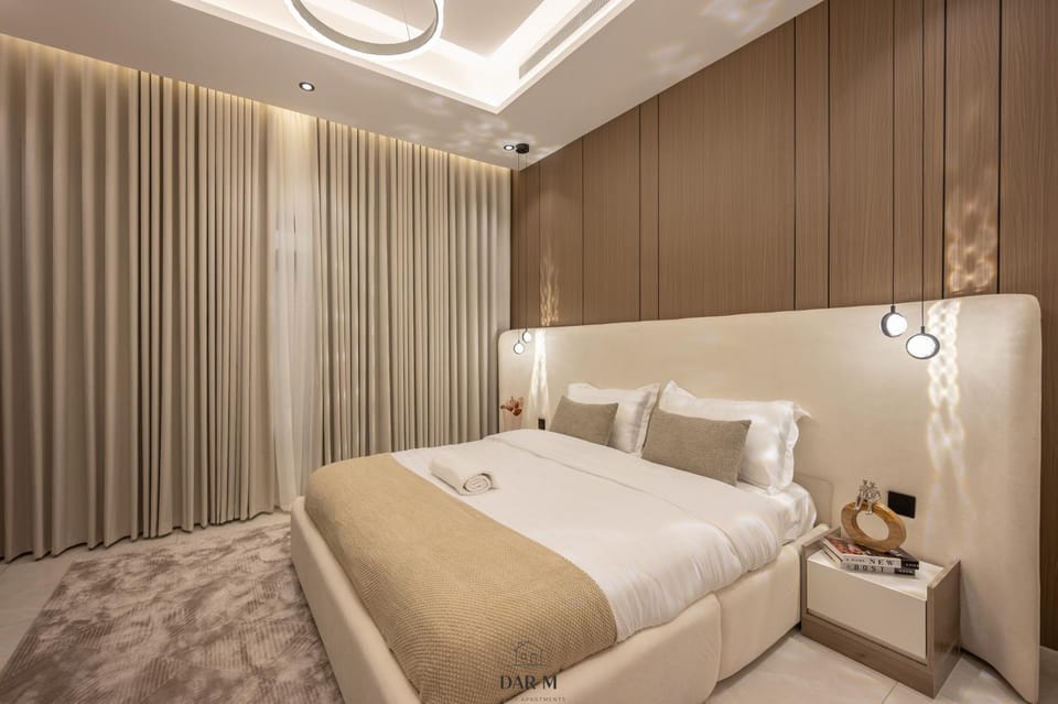 Modern Luxury 1BR 75 Smart TV Smart Self Check-in Apartment in Jeddah