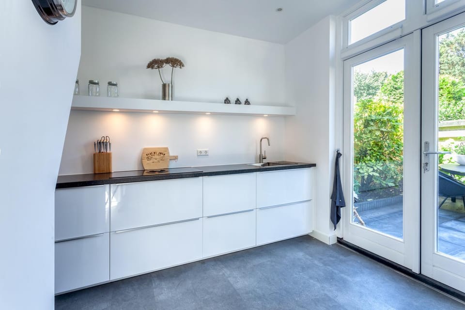 Coffee/tea facilities, Kitchen or kitchenette