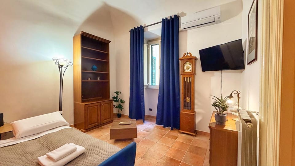 Domus San Giovanni at Colosseum Apartment in Rome