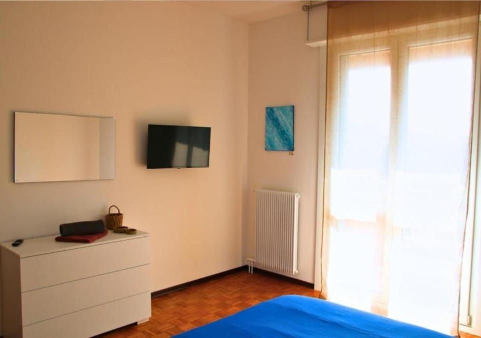 TV and multimedia, Bedroom