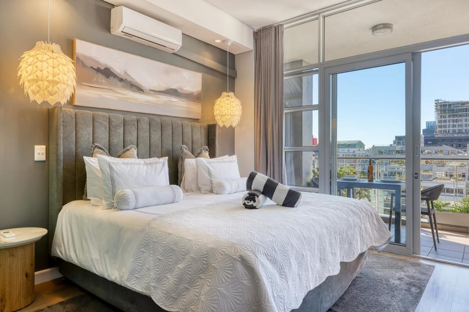 Bed, Photo of the whole room, Bedroom, air conditioner