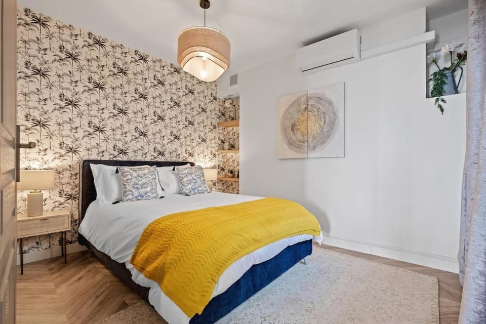 Baie des Anges Apartment in Nice