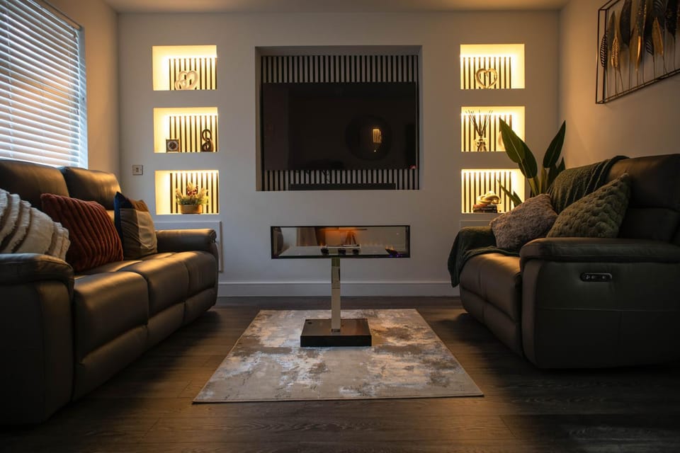 TV and multimedia, Living room, Seating area