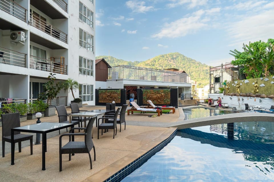 Property building, Natural landscape, sunbed