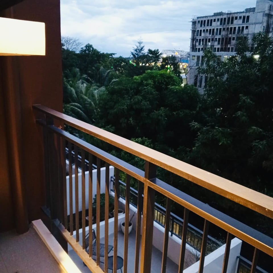Matina Enclaves 4 Bedrooms for up to 14 pax Apartment in Davao City