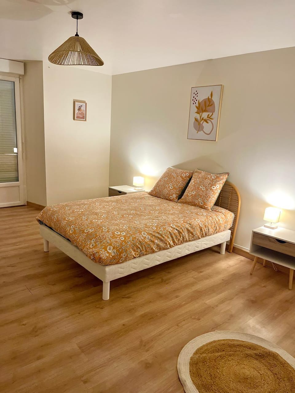 Photo of the whole room