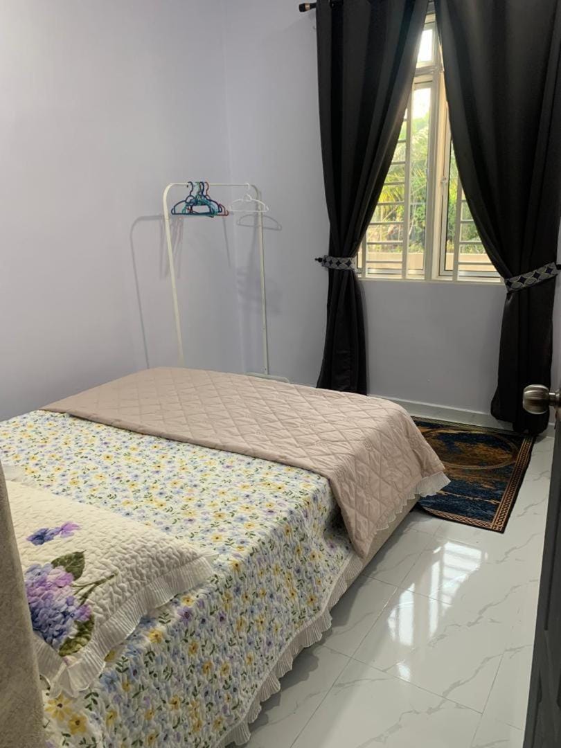 Homestay D'Kutan Bandar Baharu Kedah House in Penang