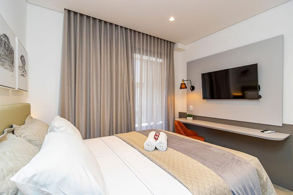 Apartamento refinado em prédio com piscina-TEM0403 Apartment in Curitiba