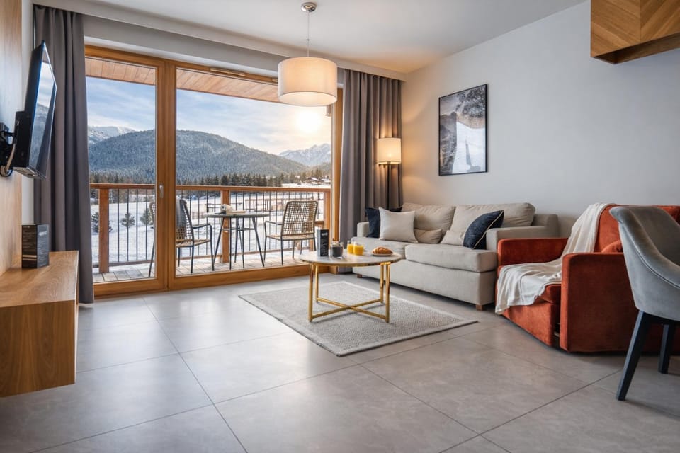 Living room, Mountain view