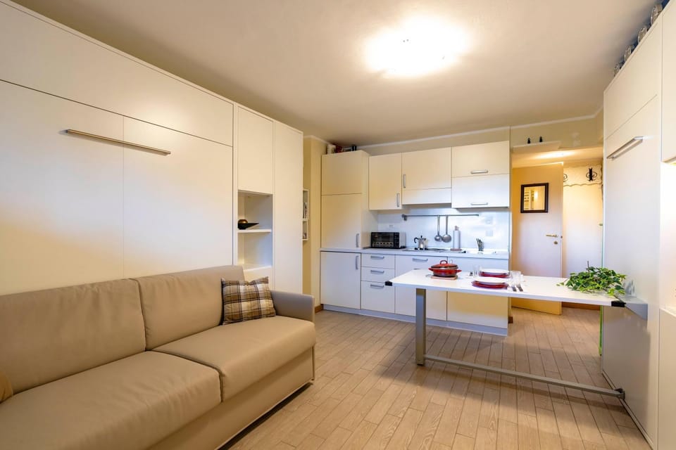 Property building, Kitchen or kitchenette, Living room