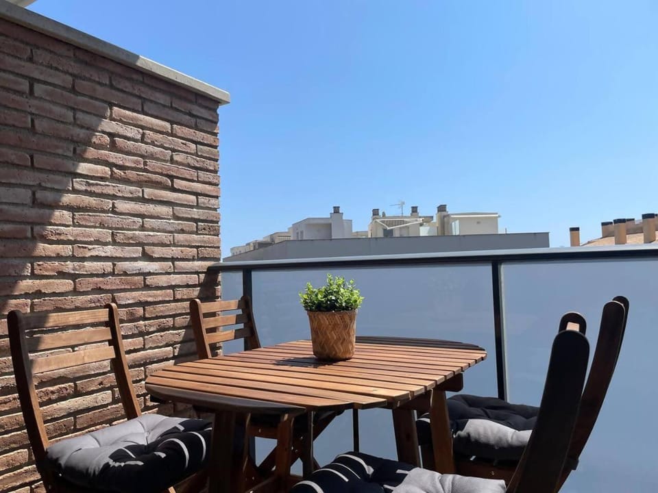 Encantador dúplex con dos terrazas cerca del mar. Apartment in Lloret de Mar