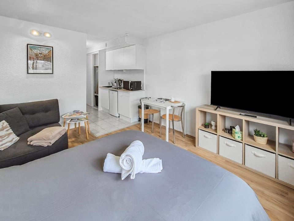 Studio rénové proche Nantes idéal séjour pro Apartment in Carquefou