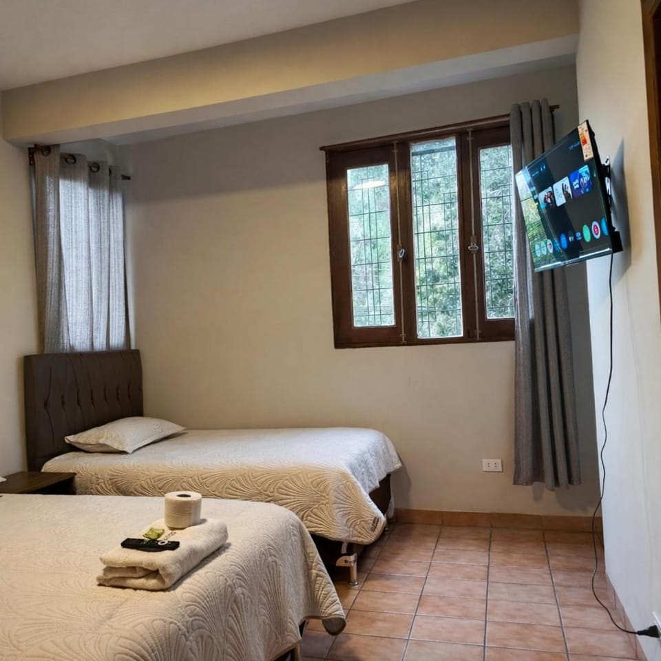 Casa de Huéspedes Copacabana - Cochabamba Hotel in Cochabamba