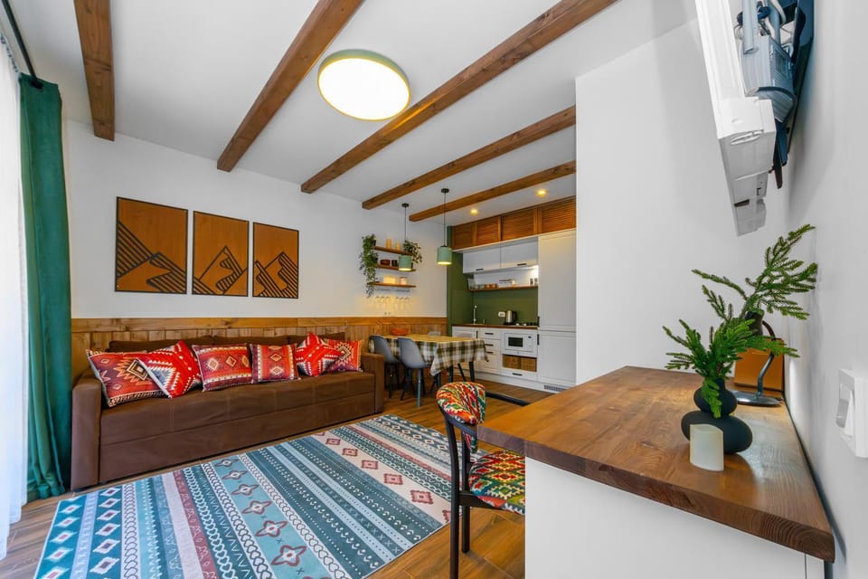 Living room, Photo of the whole room