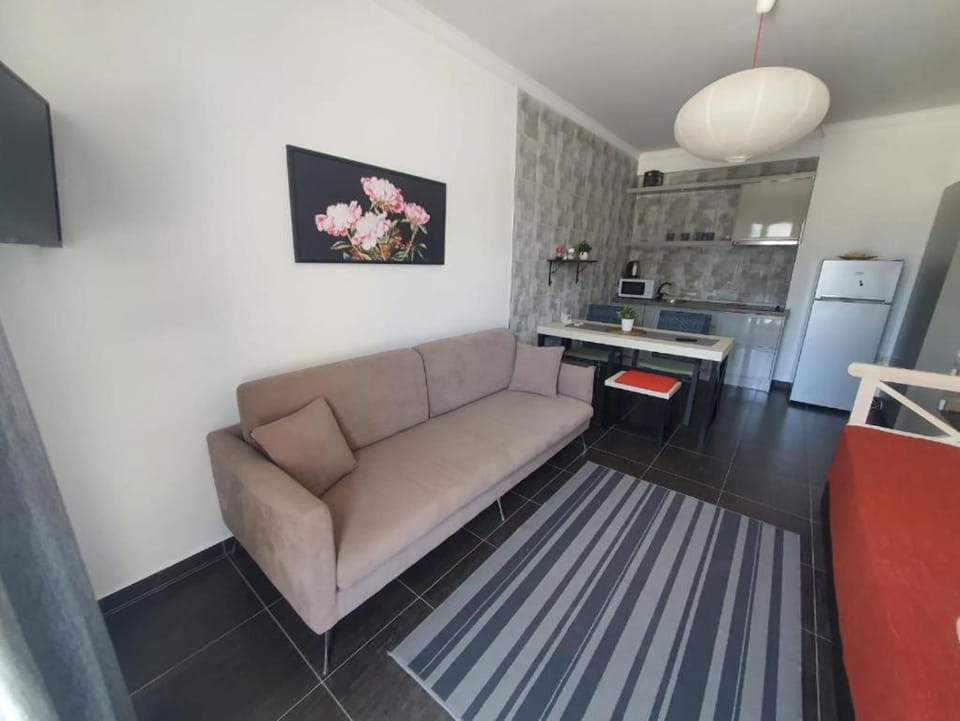 TV and multimedia, Living room, Dining area