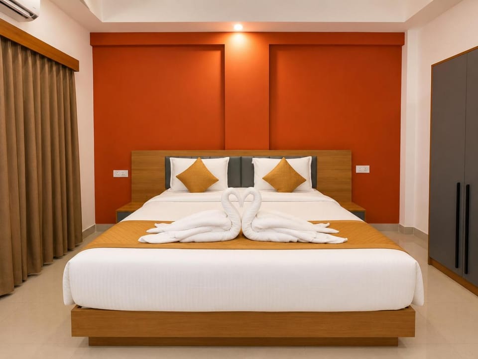 Bed, Photo of the whole room, Bedroom, towels, wardrobe