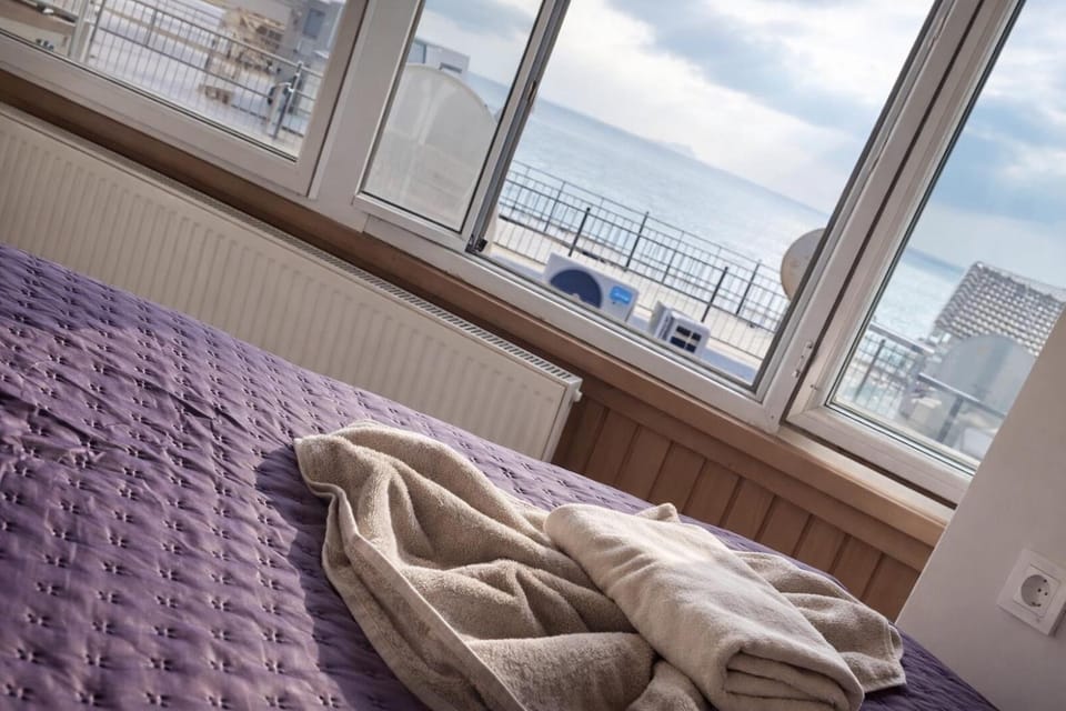 Bedroom, Sea view