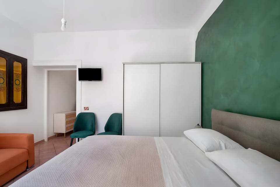 Living room, Bedroom