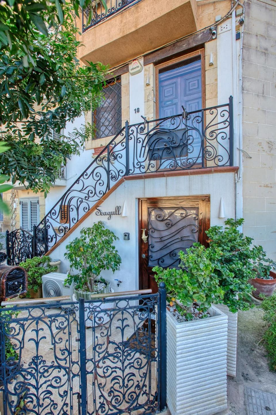 Charming City Stay close to Seafront Apartment in Malta