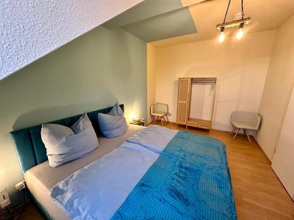 Bed, Bedroom, storage