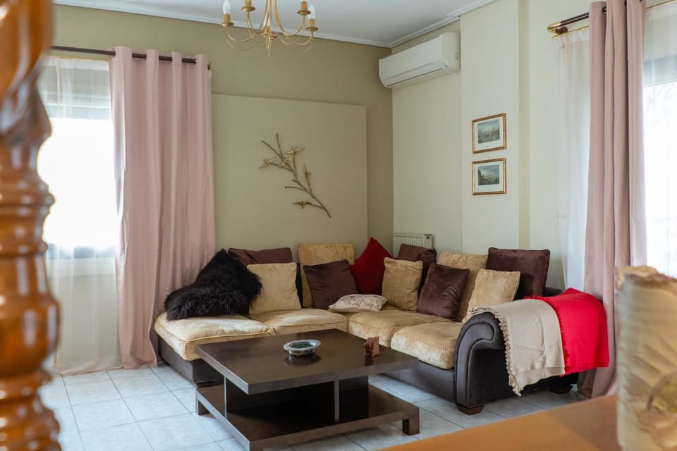 Iolkos House Villa in Volos