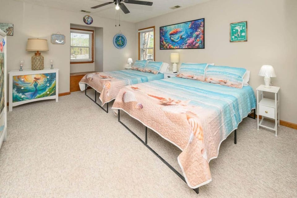Mermaid Inn - Surfside Beach House in South Carolina