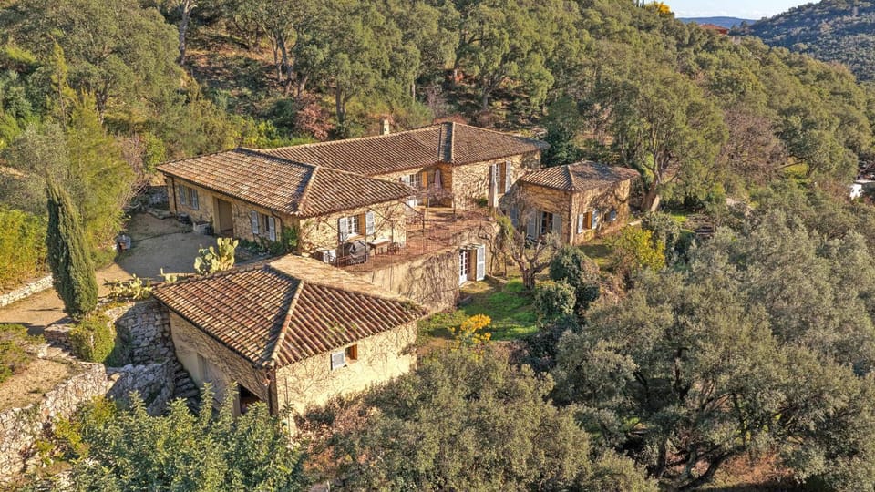 Property building, Bird's eye view