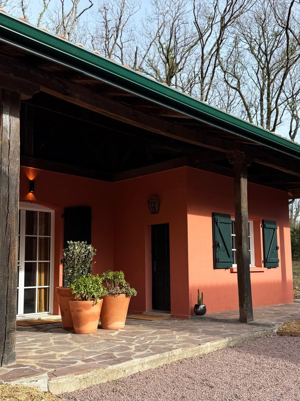 Patio, Photo of the whole room