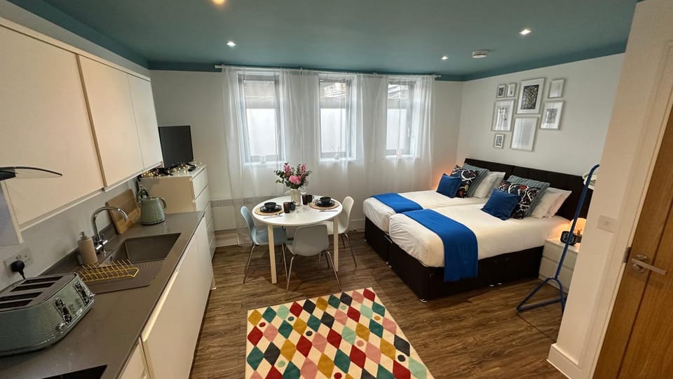 Beautiful Studio Flat Apartment in London
