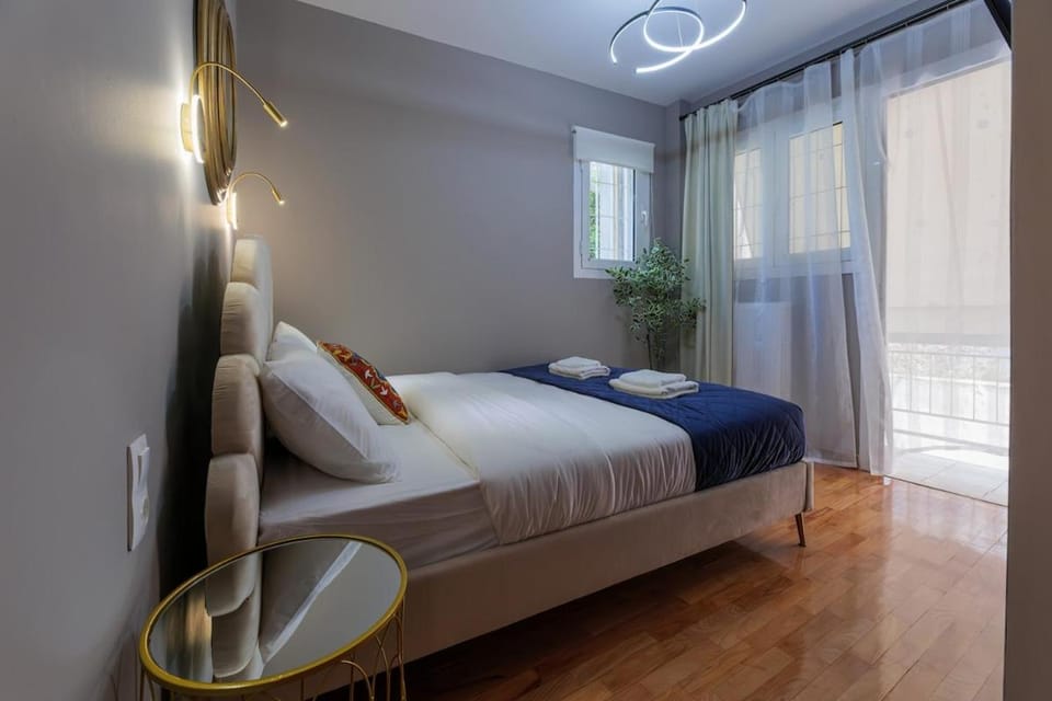 Rhapsody in Blue Alimos Marina Apartment in Alimos