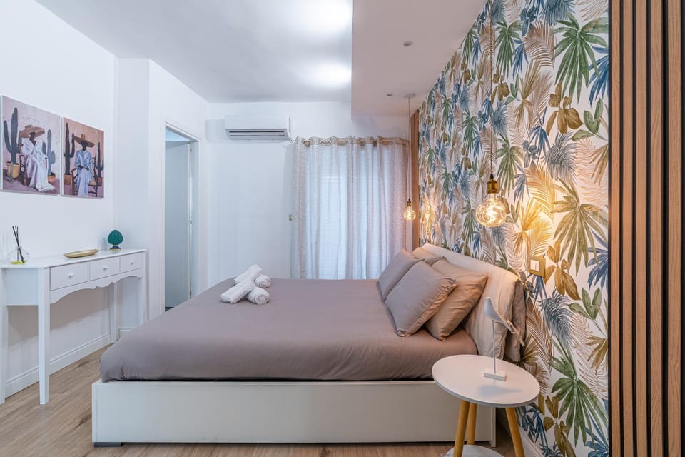 Living room, Bedroom