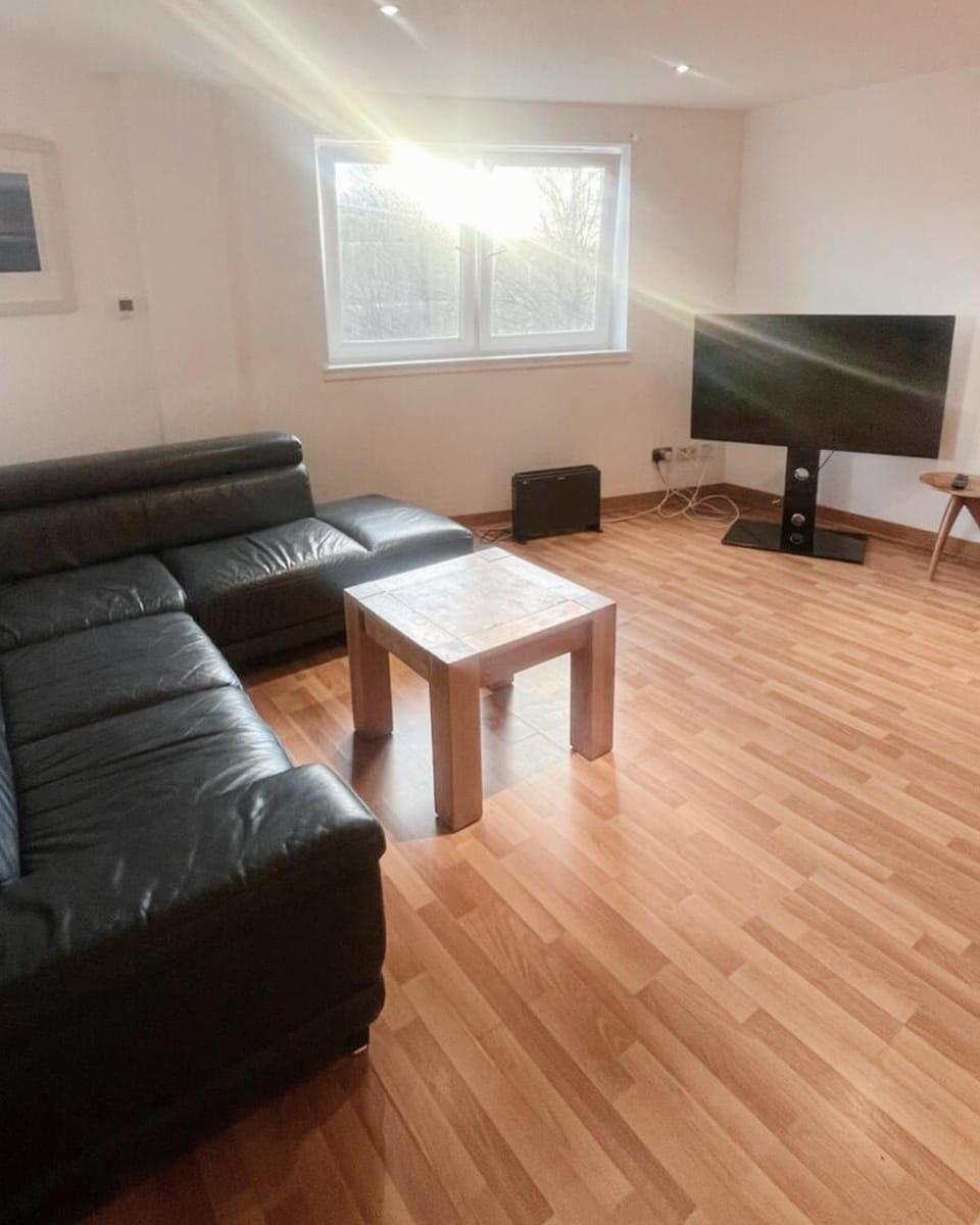 TV and multimedia, Seating area