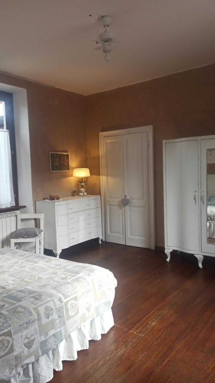 Casa Clem centro Menaggio con possibilità di garage Apartment in Menaggio