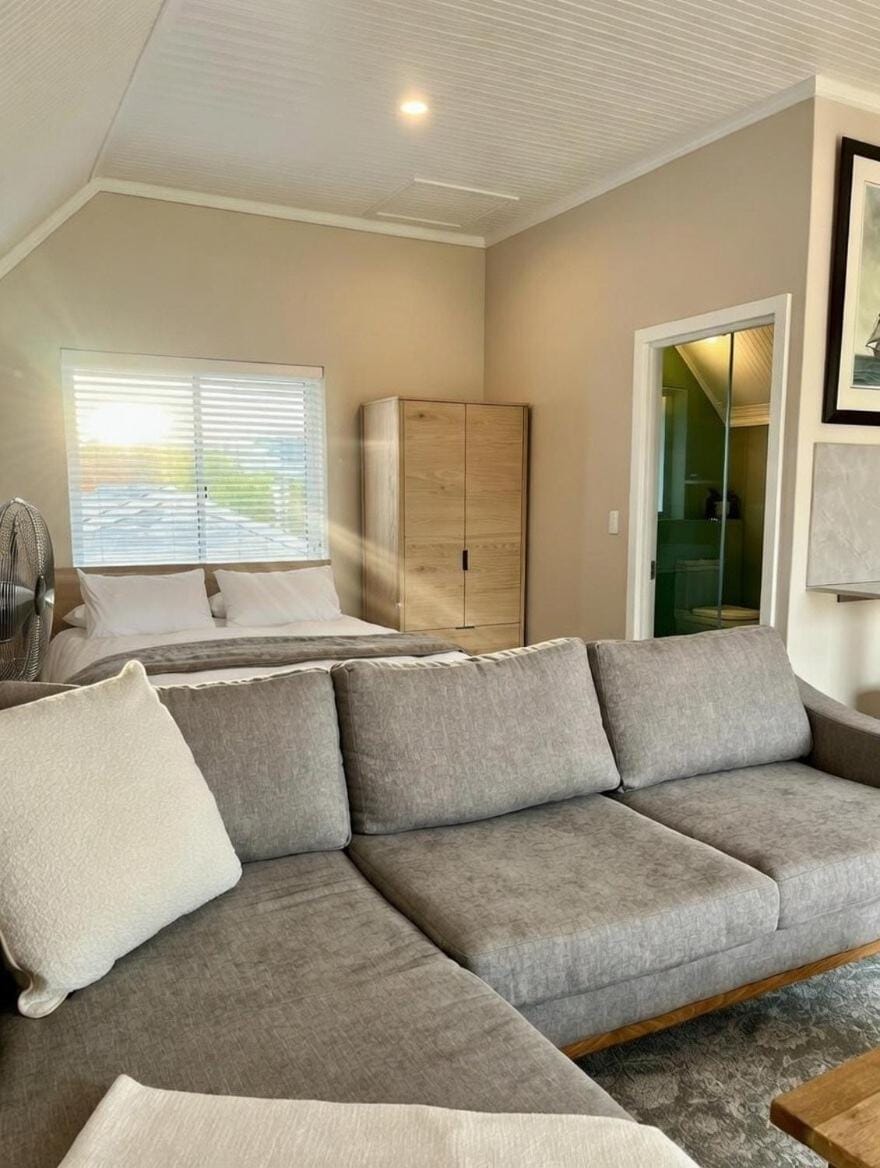 Luxurious Loft on Spinnaker! Apartment in Knysna