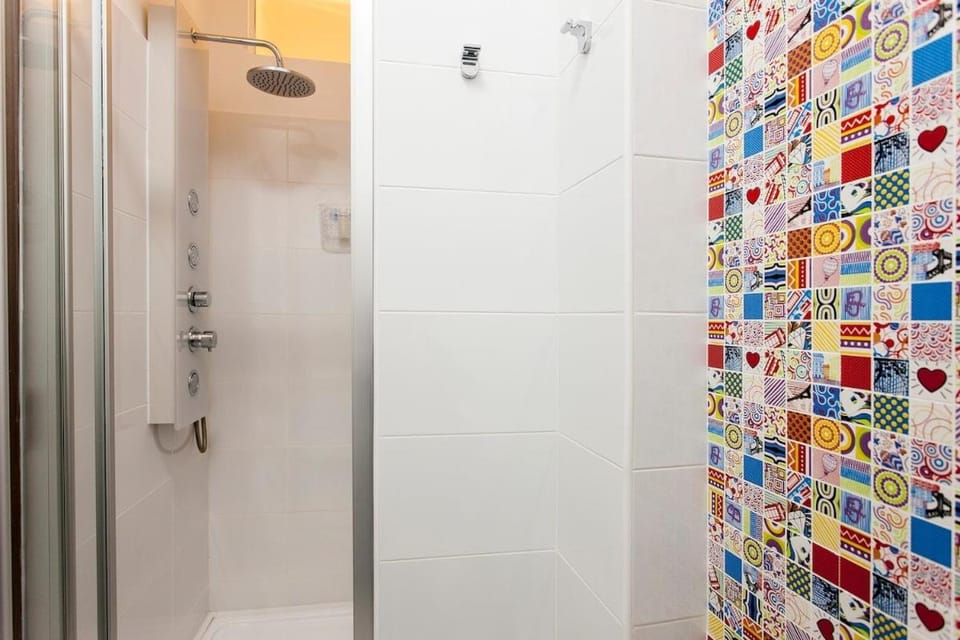 Ginjinha House - 4 Rooms in Bairro Alto by Lisbeyond Apartment in Lisbon