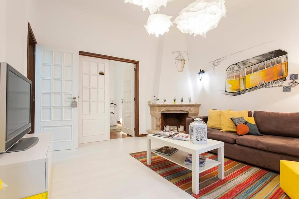 Ginjinha House - 4 Rooms in Bairro Alto by Lisbeyond Apartment in Lisbon