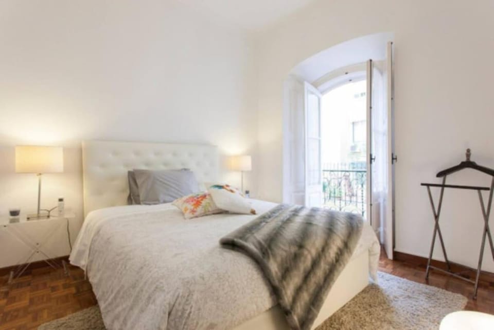 Ginjinha House - 4 Rooms in Bairro Alto by Lisbeyond Apartment in Lisbon