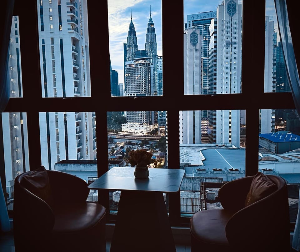 View (from property/room), Living room, Seating area, Area and facilities