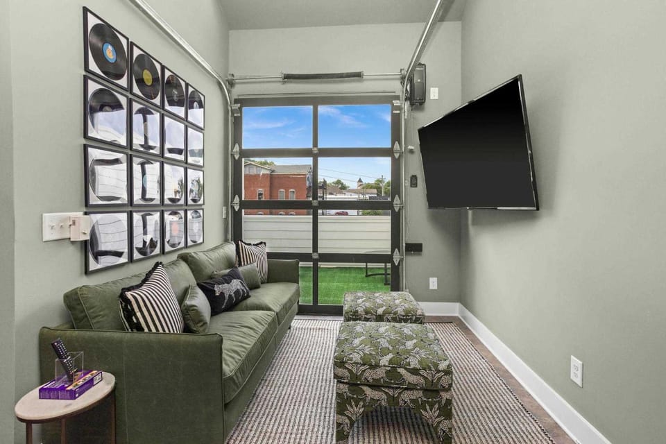 Great Location Near Gulch 12 South & Broadway House in Nashville
