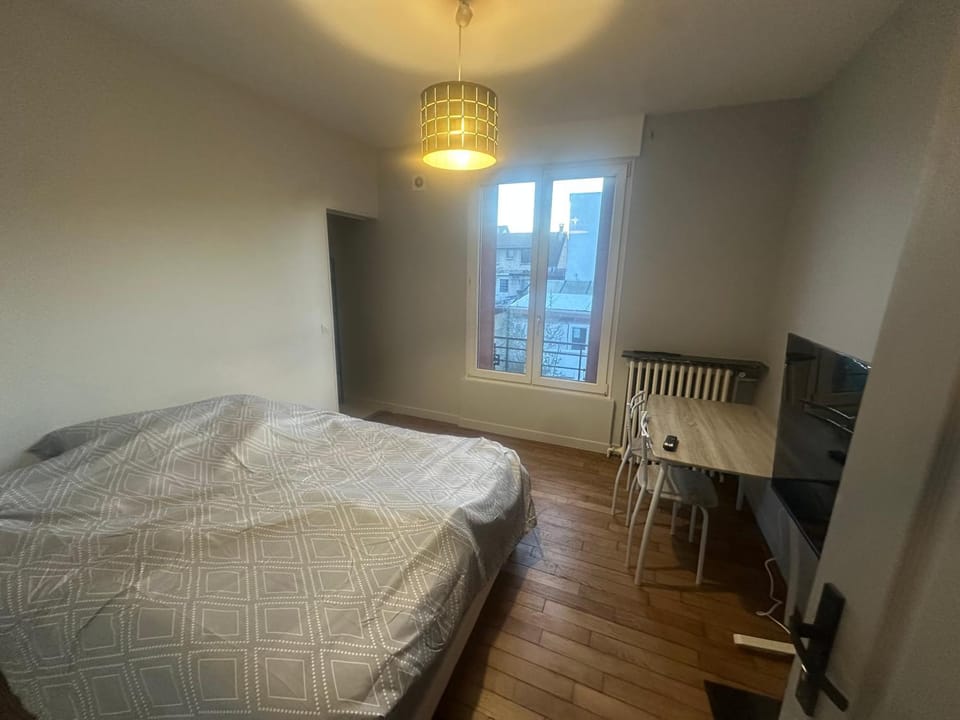 Chambre privee dans une maison 2 Bed and Breakfast in Île-de-France