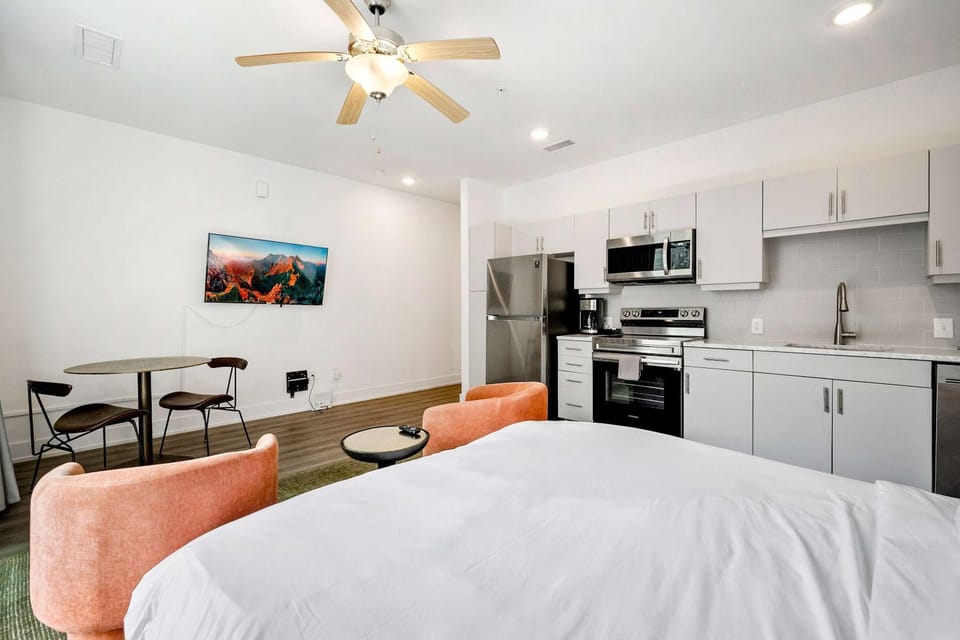 Modern Atlanta Studio in Midtown! Walkable Location! - S4 Apartment in Atlanta