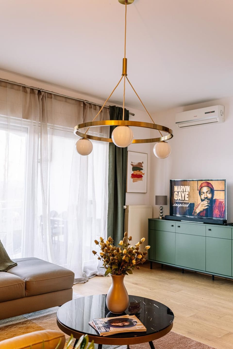 TV and multimedia, Living room, air conditioner