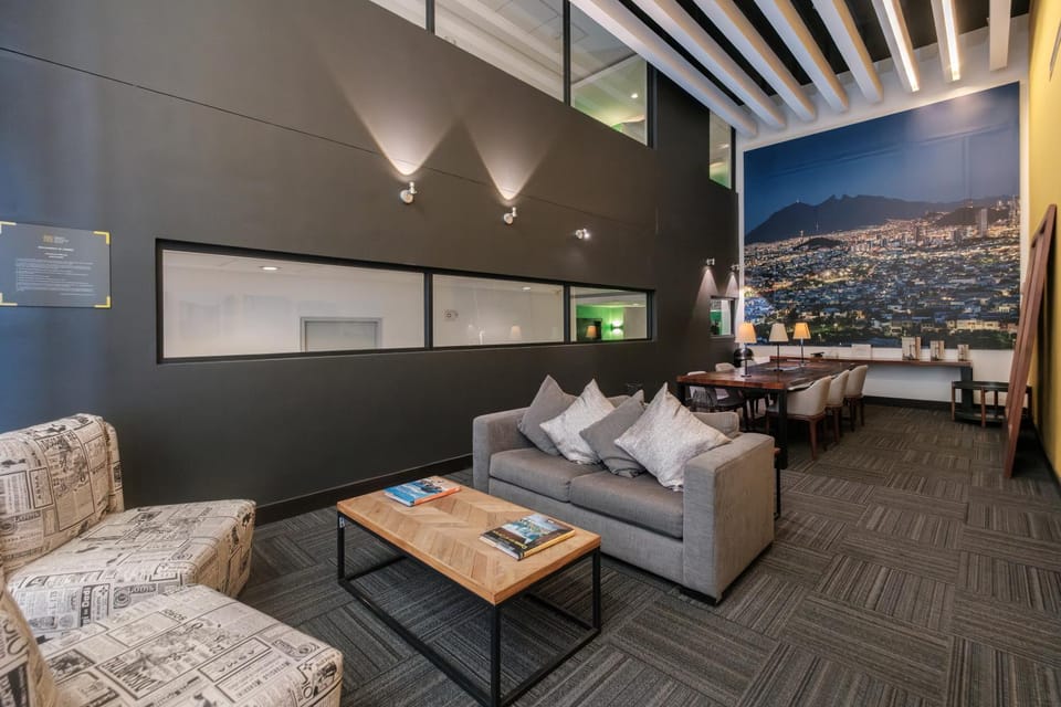 Seating area, Internal: Not applicable to any particular room