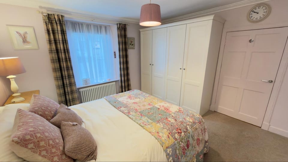 Bed, Bedroom, wardrobe