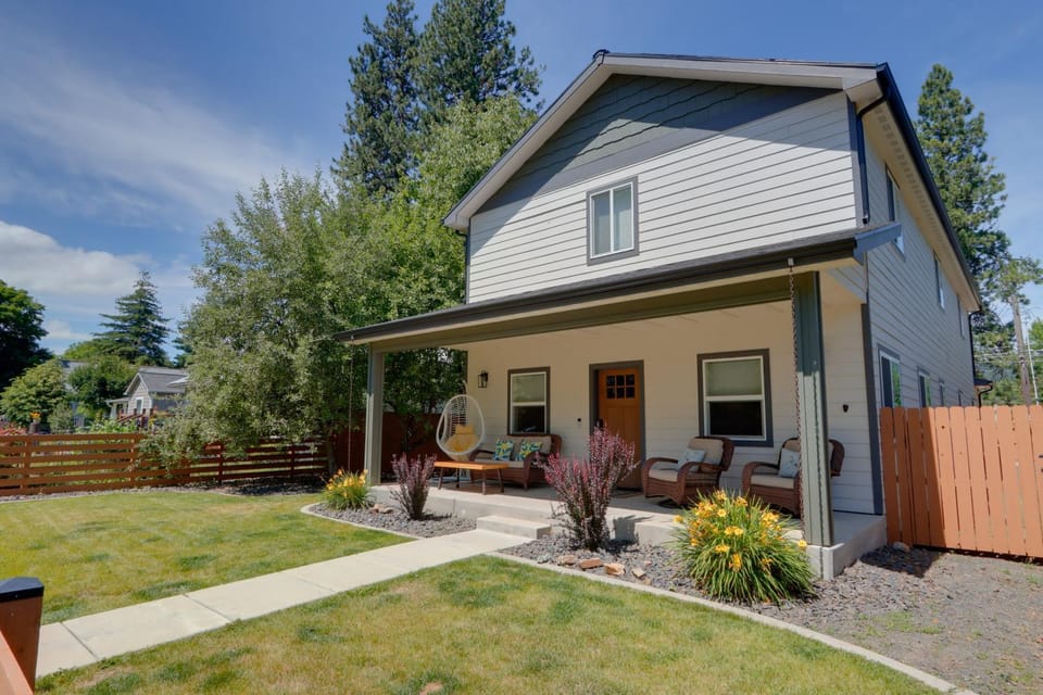 1 Mi to Lake Coeur d'Alene: Pet-Friendly Getaway House in Coeur dAlene